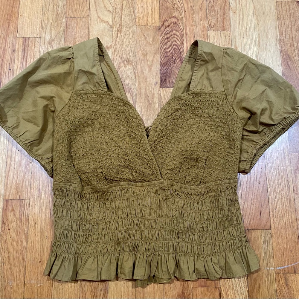 Olive Smocked Puff-Sleeve Women’s Top